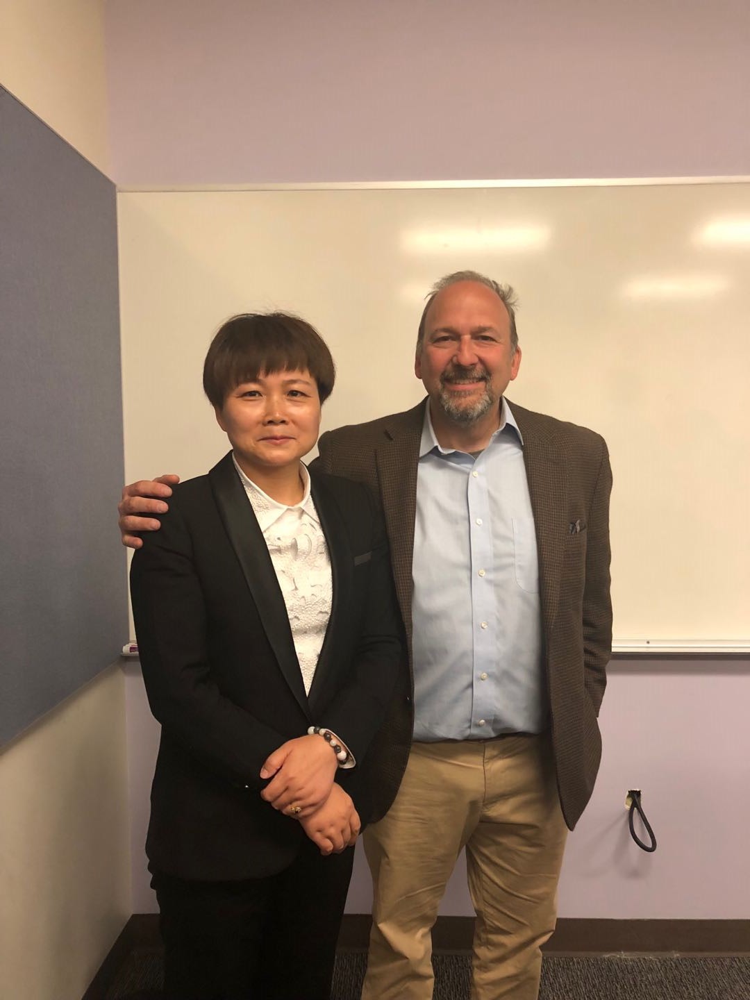 校正電容廠-國(guó)外與佳名興合作客戶(hù)